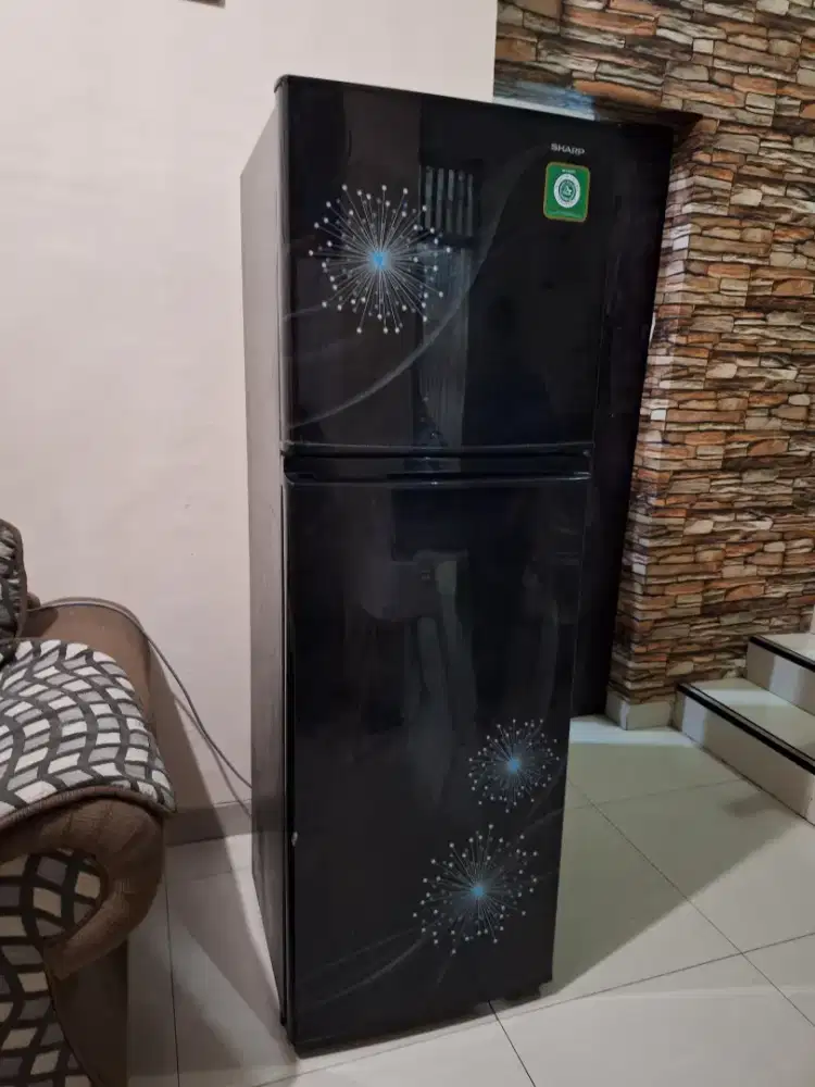 Kulkas Sharp 237 MG Second