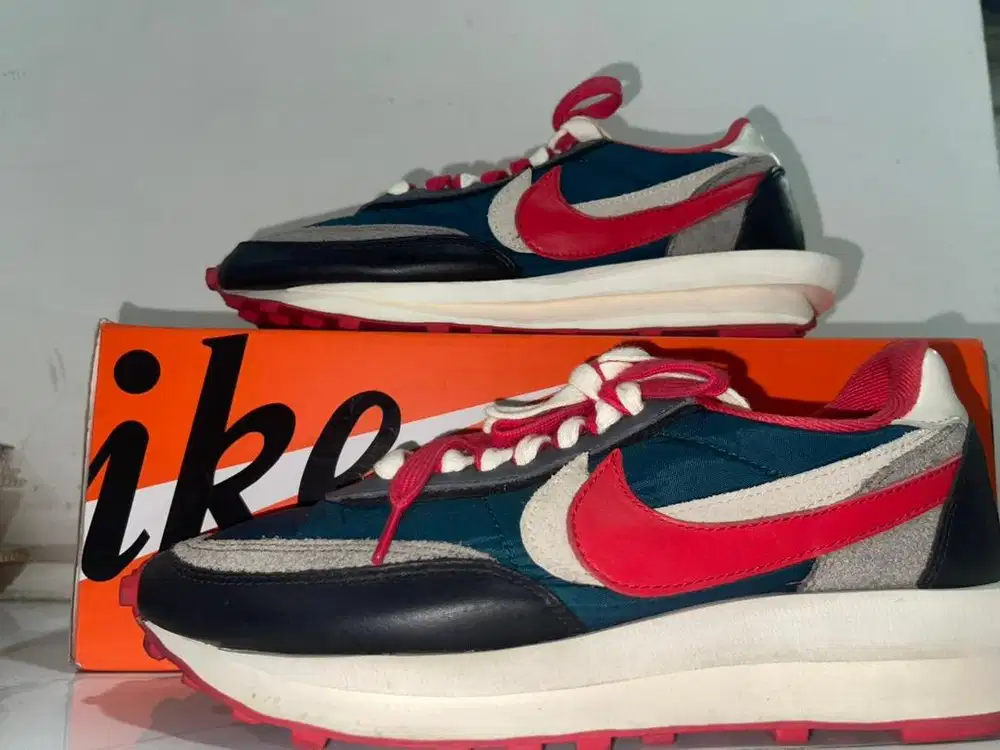 sacai x Undercover x Nike LDWaffle Midnight Spruce University Red