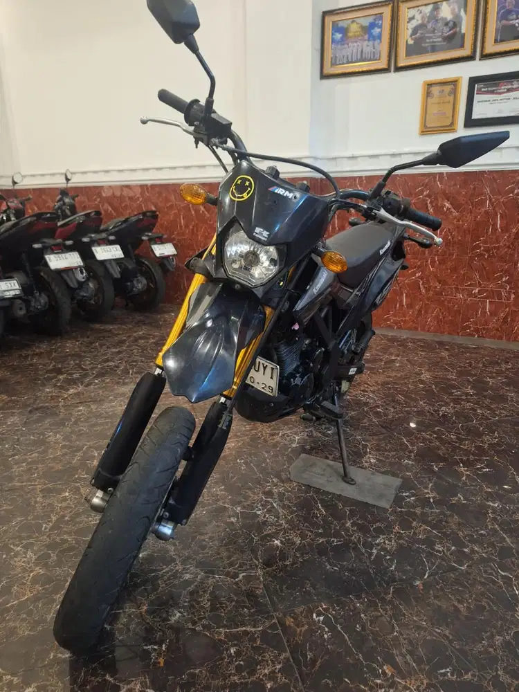 Hub ima dp 2 jt  Kawasaki D tracker 2022 . Bisa Co payment Credit Card