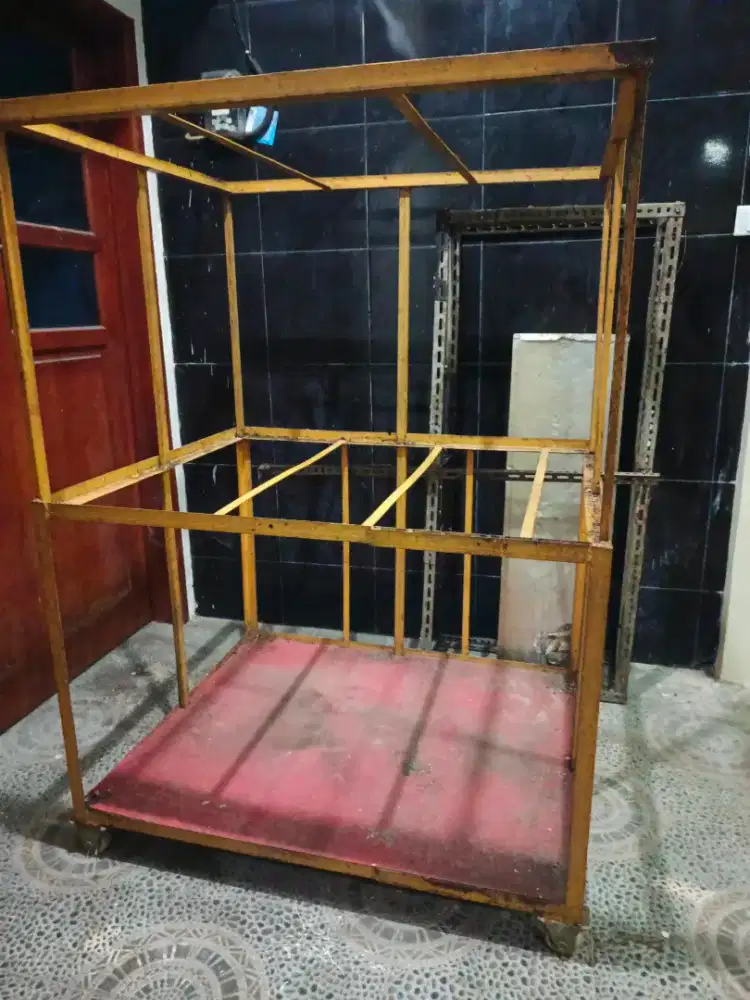 Rak besi serbaguna jumbo,besi nya berat, tebal & kokoh