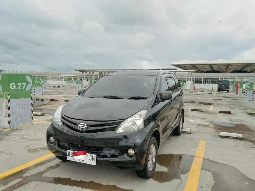 Daihatsu Xenia M 1.0  (2013)