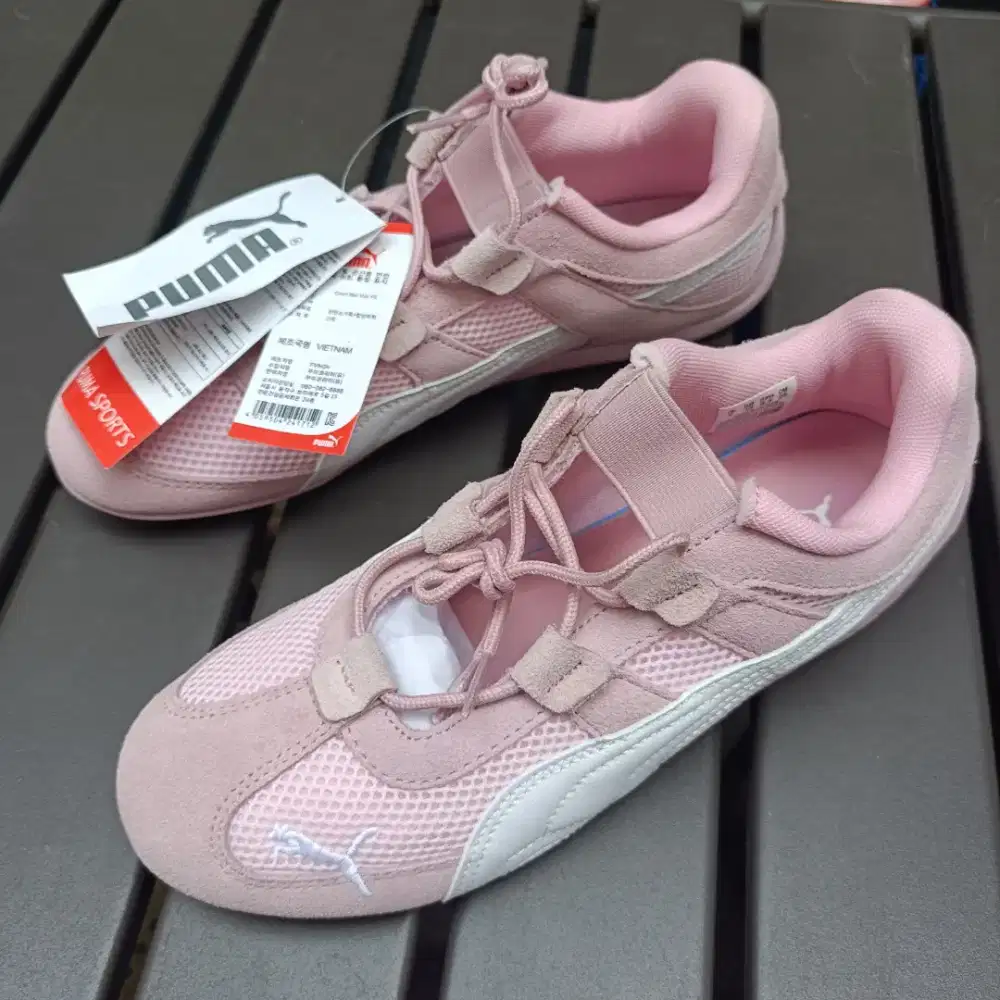 Sepatu olahraga sepatu flat sneakers sepatu wanita slipon pink size 39