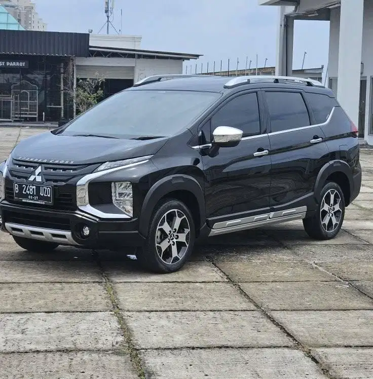 M xpander cross premium package 2022 at new model km 30 ribuan tgn 1
