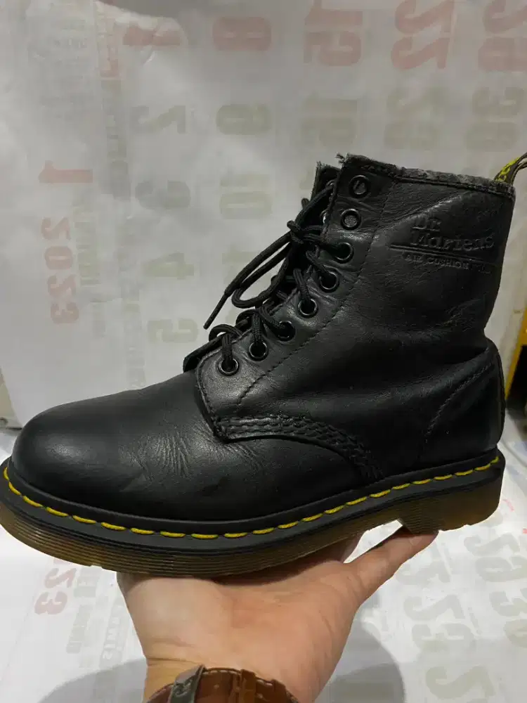 Sepatu Docmart 1460 black uk 4 / 37