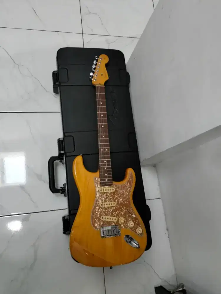 fender stratocaster made in USA hardcase original fender
