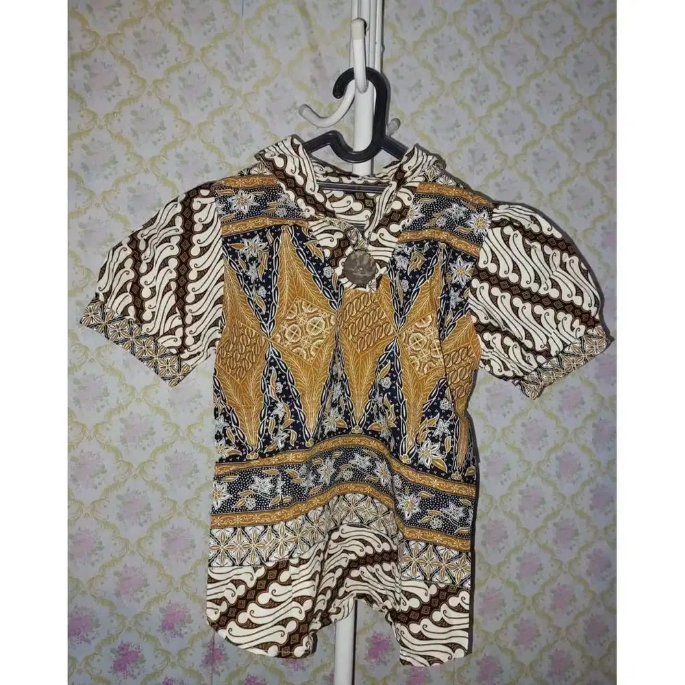 BATIK WANITA MEWAH LENGAN PENDEK BATIK KANTOR KONDANGAN