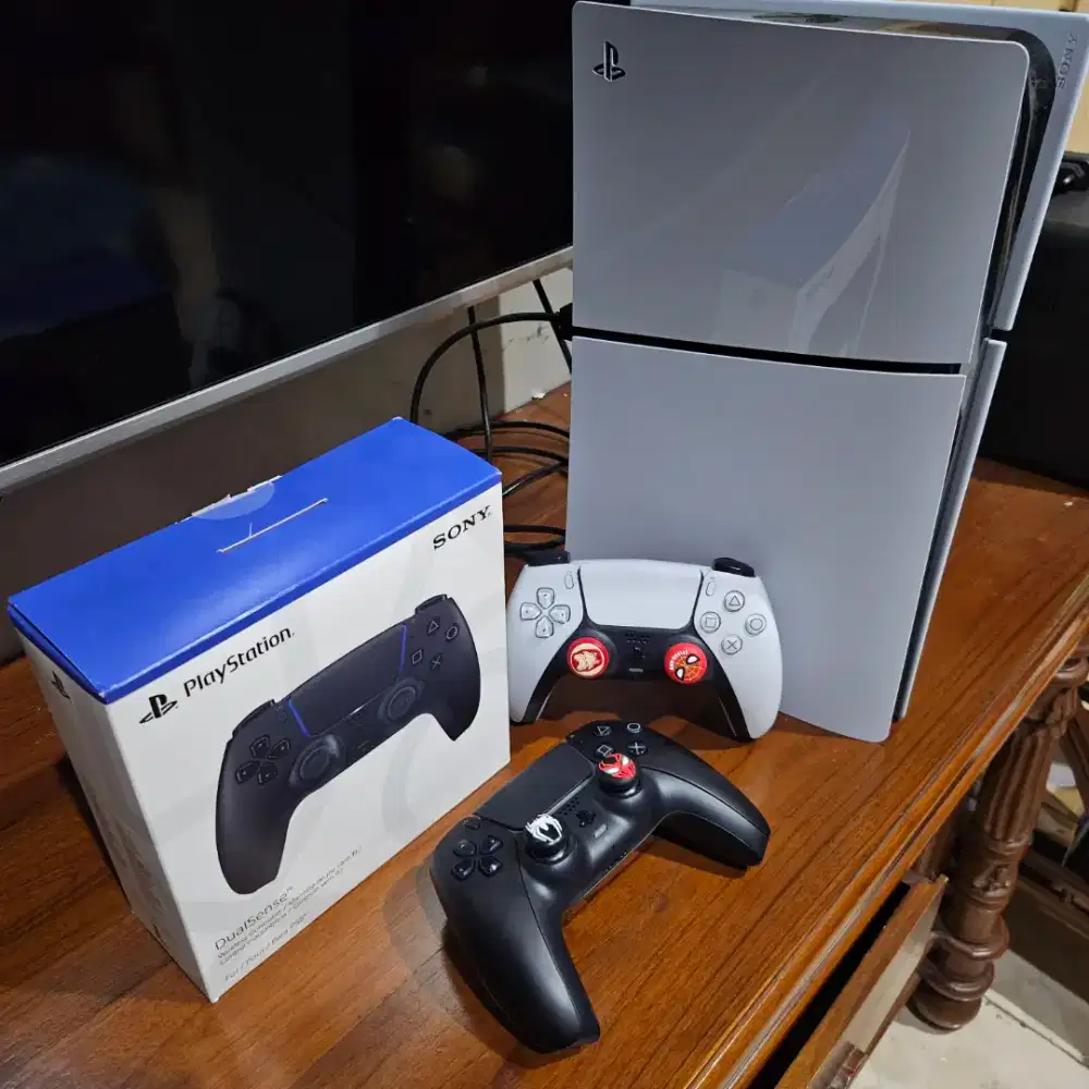 Playstation 5, PS 5 Slim Digital Edition Resmi Indonesia + 2 Stick