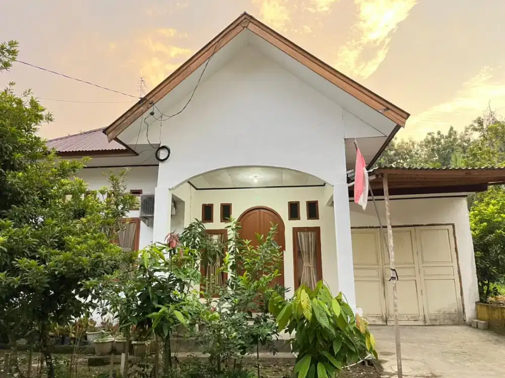 Dijual tanah dan bangunan