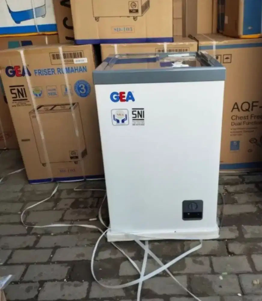 Frezer kaca gea 100liter sliding flat