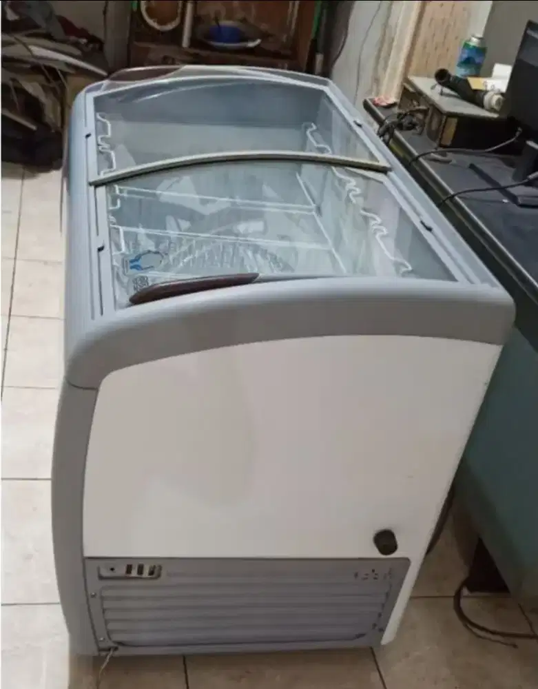 Frezer kaca gea 360liter sliding curve