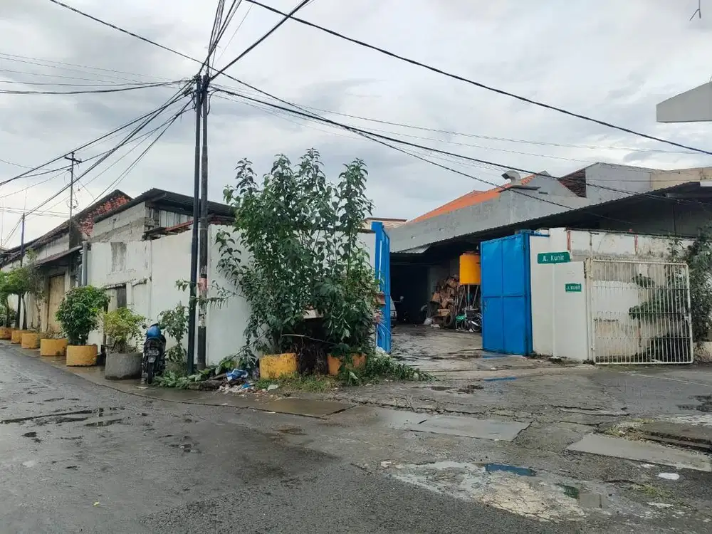 EX GUDANG JALAN KUNIR ,KEL. KREMBANGAN, SURABAYA, SHM, 1030M