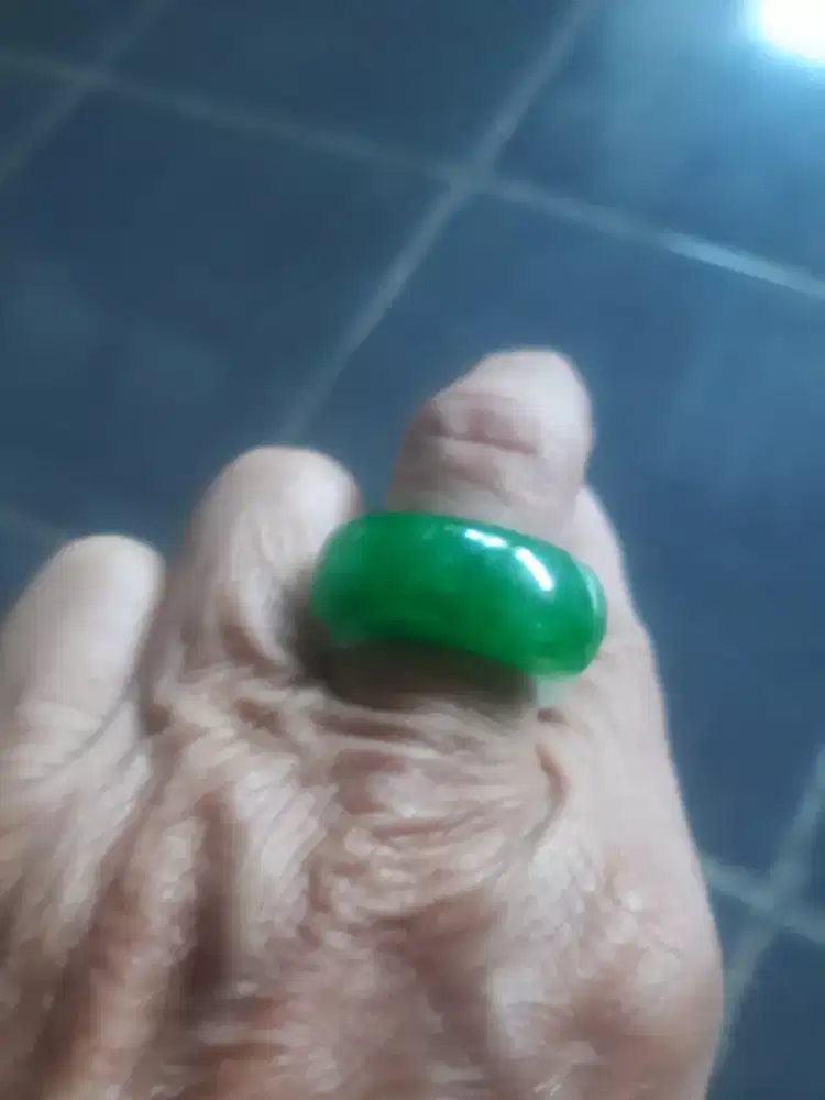 Cincin giok 2 warna utuh