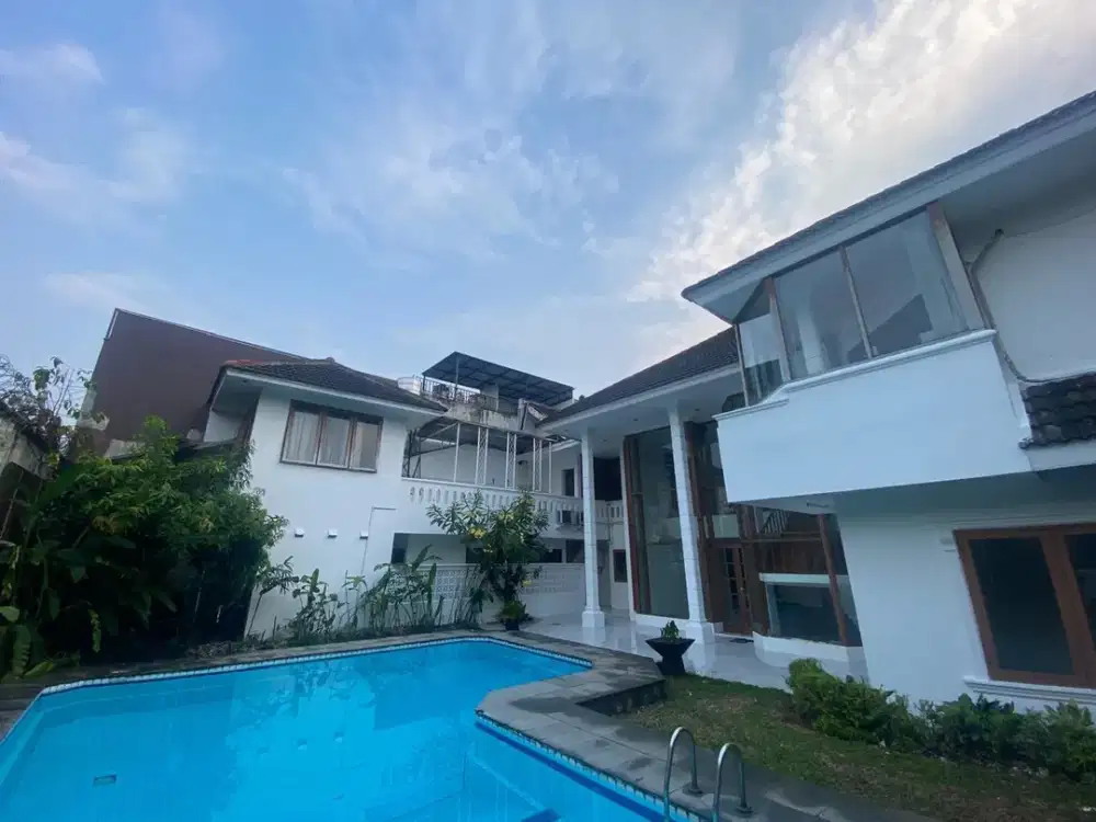 Rumah Modern Mewah Luas Ada Kolam Renang Di Kebayoran Baru Jaksel