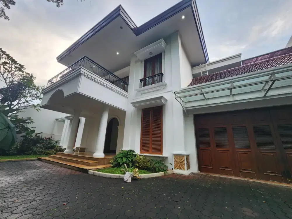 Rumah Siap Huni Di Area Tenang Di Kebayoran Baru, Jaksel