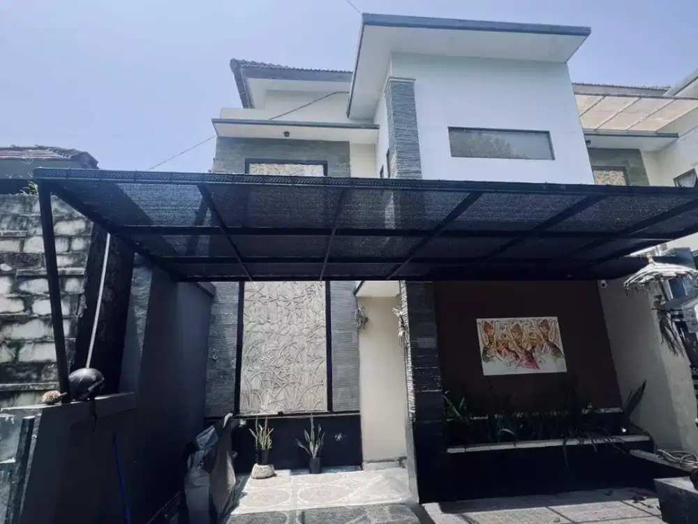 dijual rumah style villa lantai 3 lokasi sibang gede