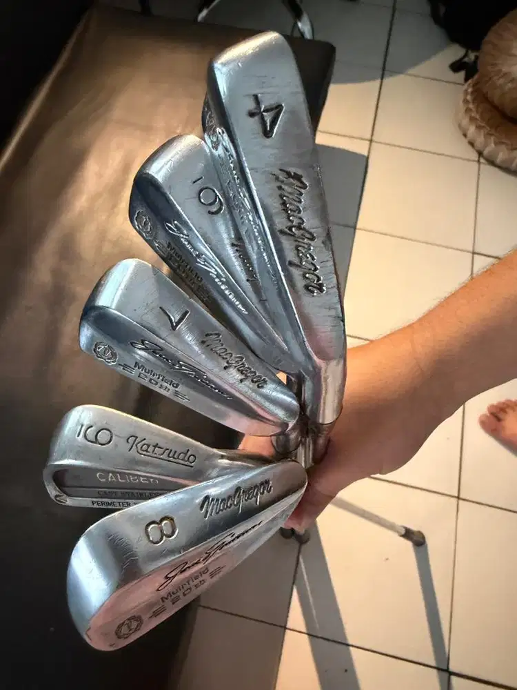 Iron stick golf ukuran 4, 6, 7, 8, 9, S dan P (7 items)