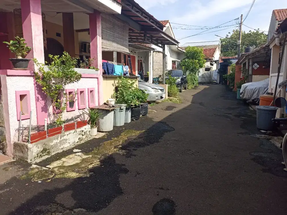 Rumah di jual kav 8