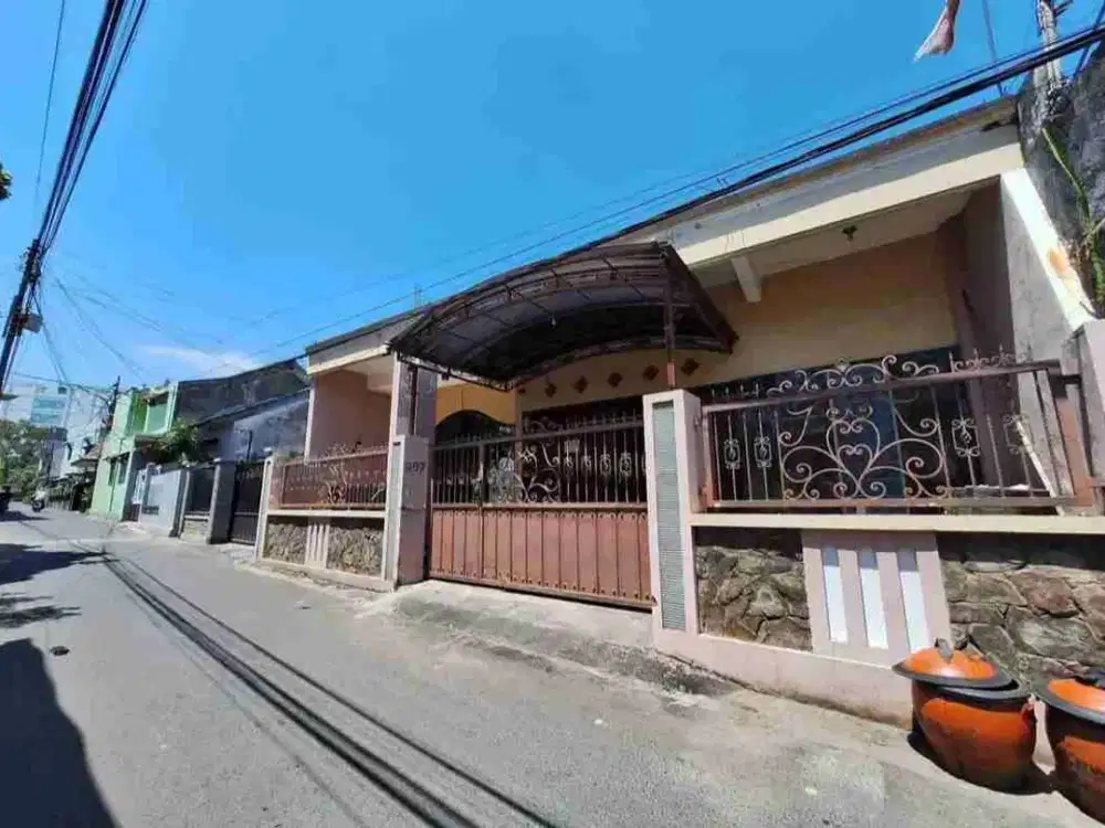 Strategis! Rumah Samping UB Dinoyo Kota Malang