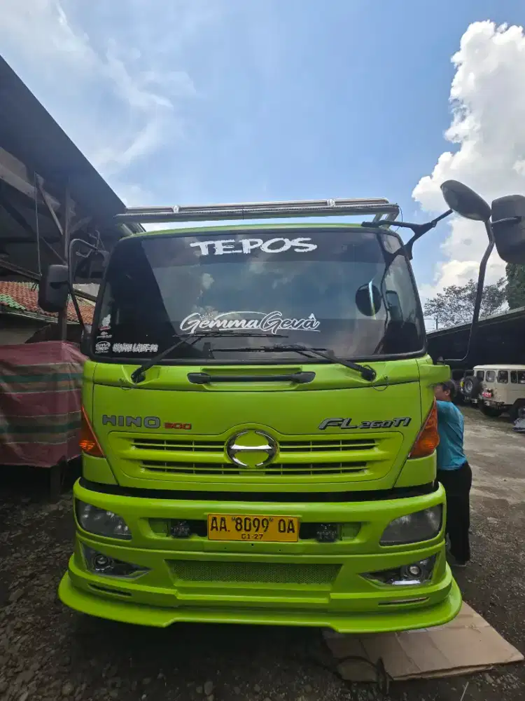 Truk Hino Lohan Tronton FL260JW Th'2011 Bak Besi Triway Tg 1 Siap Krj