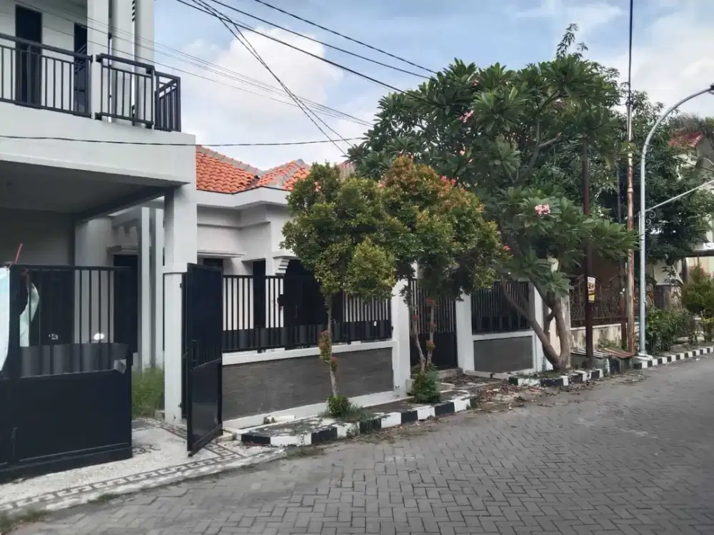 Rumah Medokan Asri Surabaya Timur Bangunan Minim Renovasi