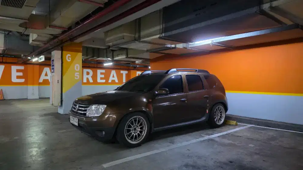 Renault duster 2017 4x2 diesel, tangan pertama