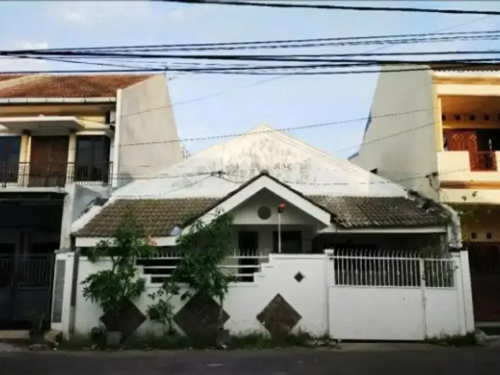 Rumah Strategis Ex Workshop Lokasi Ploso Timur
