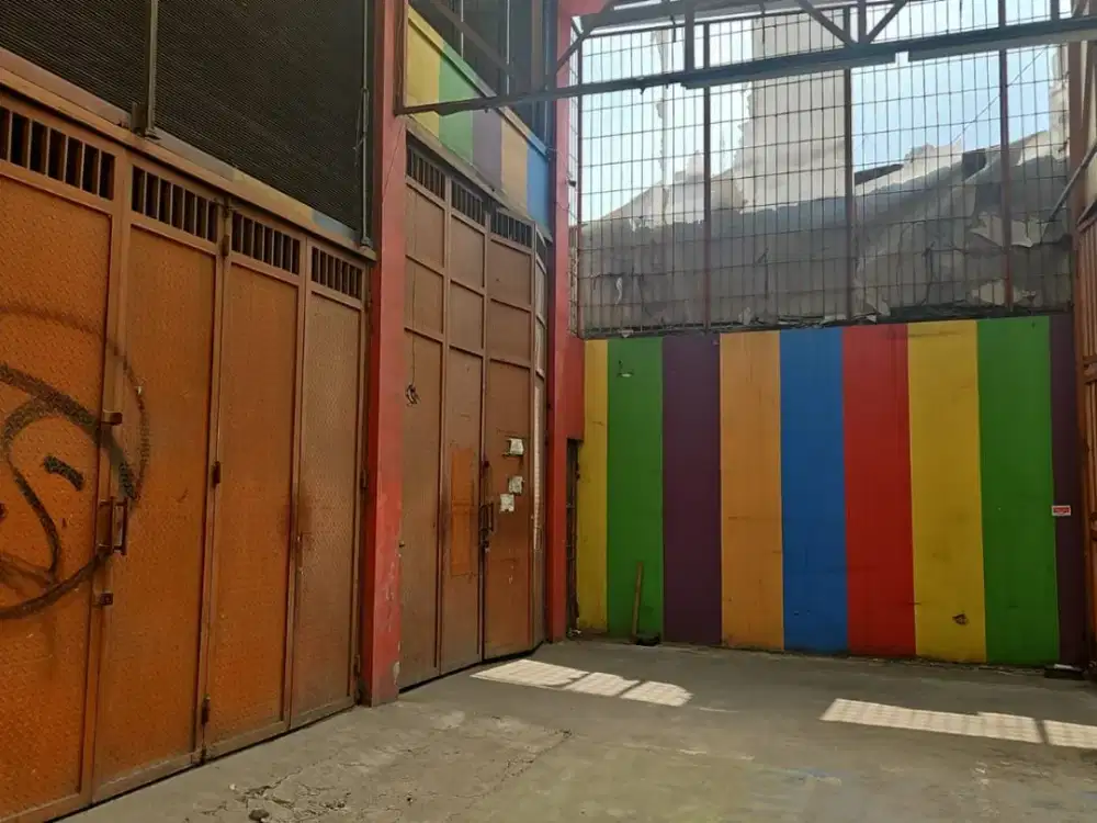 Gudang & Tempat Usaha Disewakan Cepat! Lokasi Sangat Strategis di Petukangan Raya, Ciledug – Jakarta Selatan