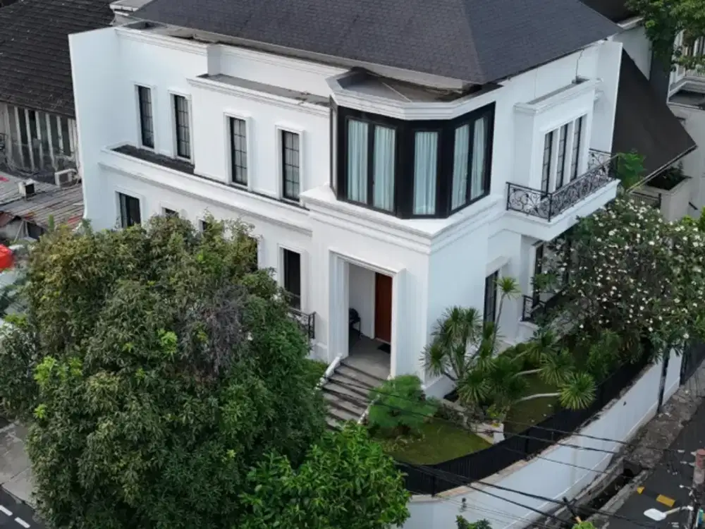 Rumah American Classic Senopati Gunawarman CIkatomas Kertanegara Wolter Monginsidi Hook