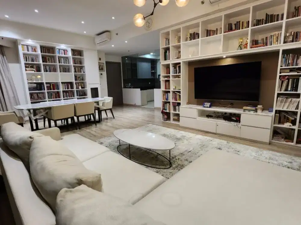 Disewakan Unit Apartment ST Moritz Lantai tinggi (030)