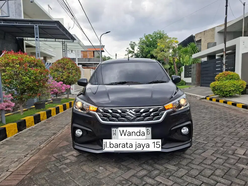 ERTIGA GL 2023 KM RENDAH 8 RB ISTIMEWA