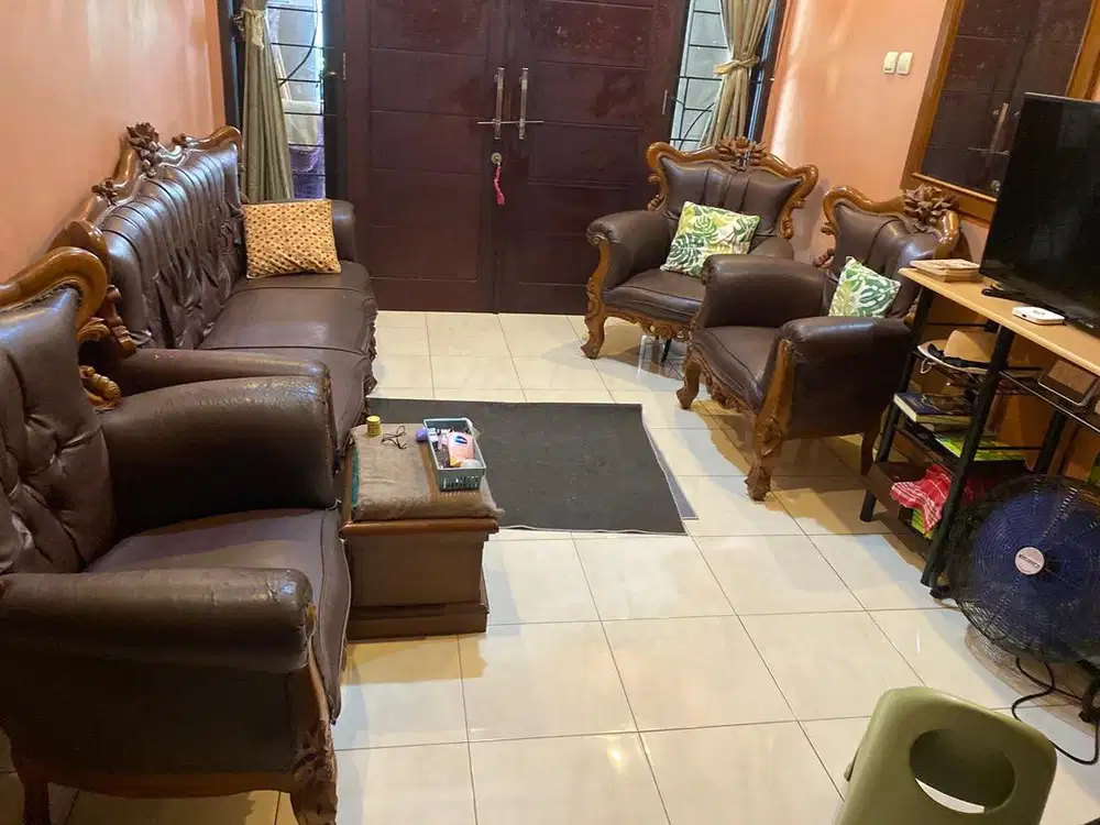 Dijual 1 set meja kursi tamu