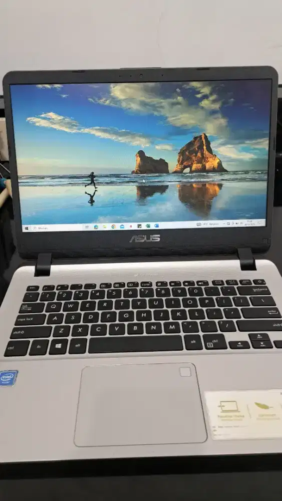 Laptop Asus A407M