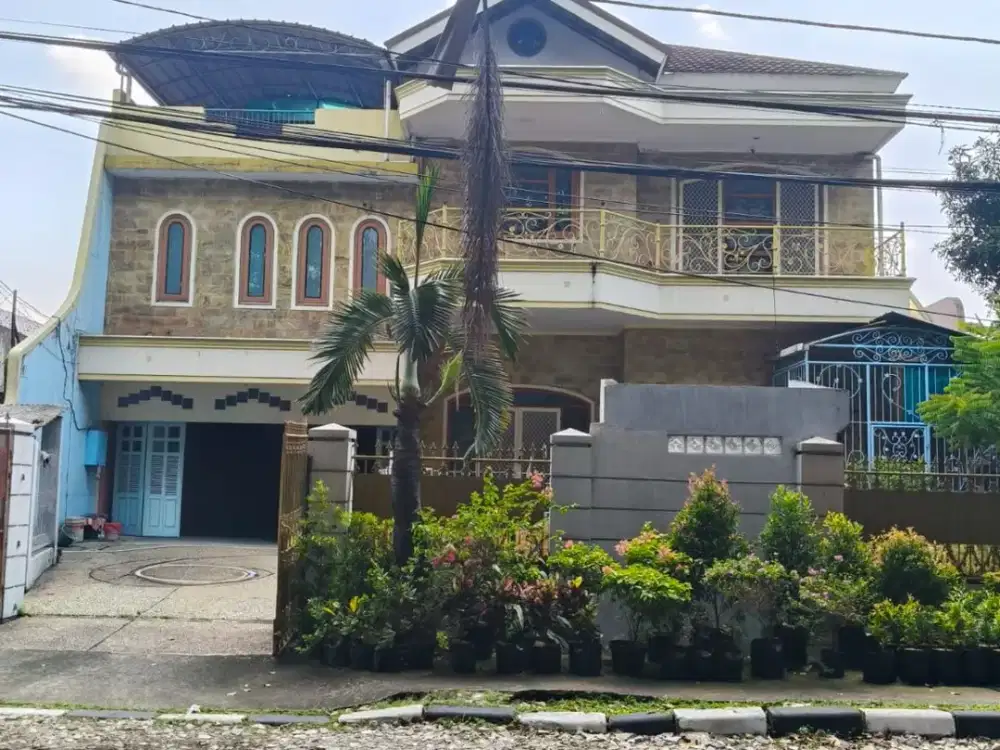 Dijual rumah asri daerah kayu putih Jakarta Timur