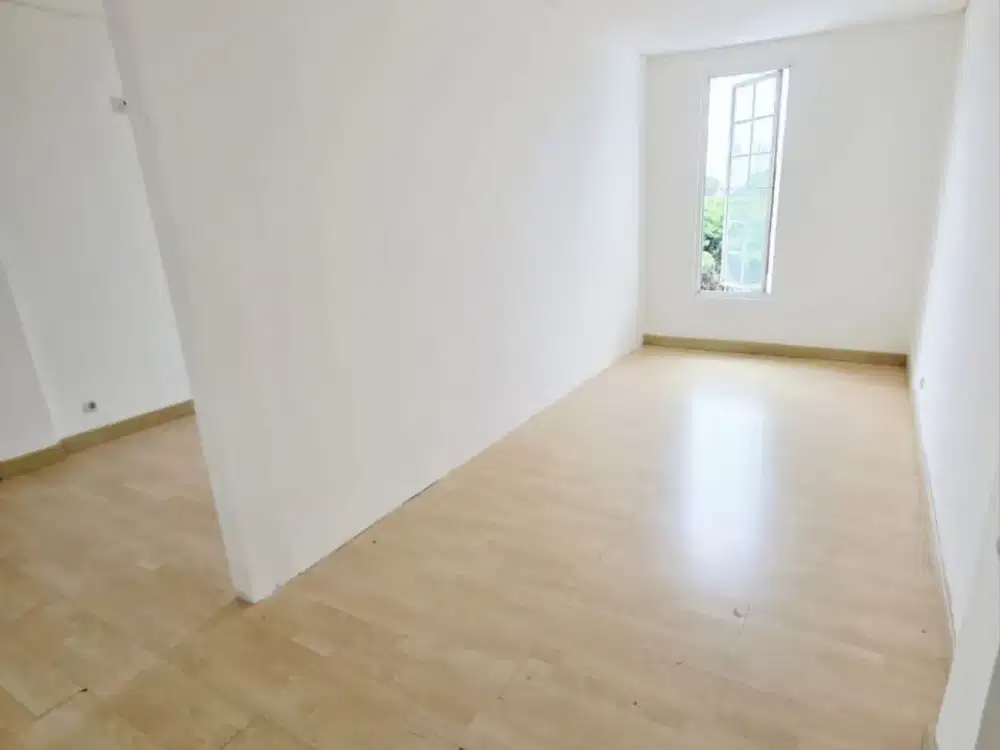 DISEWAKAN CEPAT RUKO RAPI RADIO DALAM RAYA 4 LANTAI SHM JAKARTA SELATAN