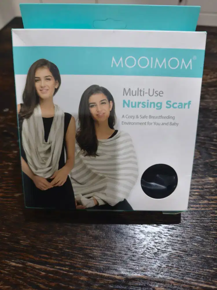 Mooimom nursing scarf