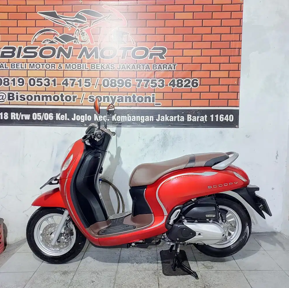 HONDA SCOOPY STYLISH KEYLESS CBS ISS 110 TAHUN 2022 ISTIMEWA MERAH
