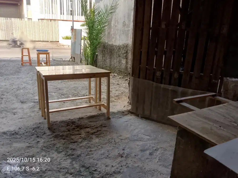 Meja caffe dengan ukuran 120*60*75