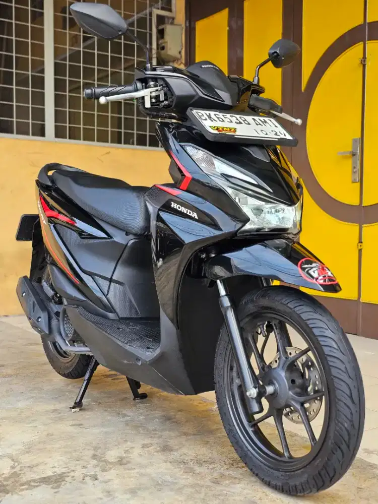 Honda Beat / Beat 110 FI CBS ISS 2024, Black Premium Metalic.