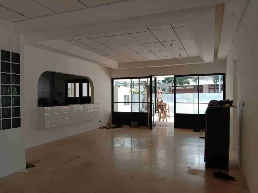 Rumah di area SCBD (cocok untuk kantor)