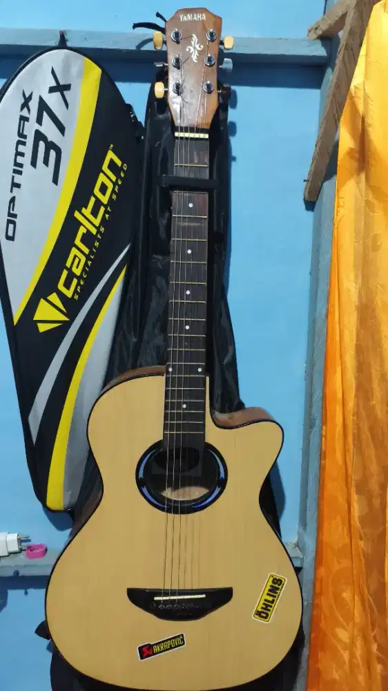 Dijual Gitar acoustic masih bagus