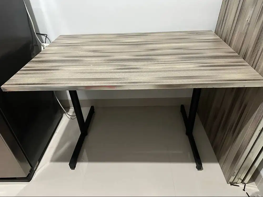 Meja Rumah Makan Warung Cafe Kafe Restoran Belajar Kantor Rapat KOKOH