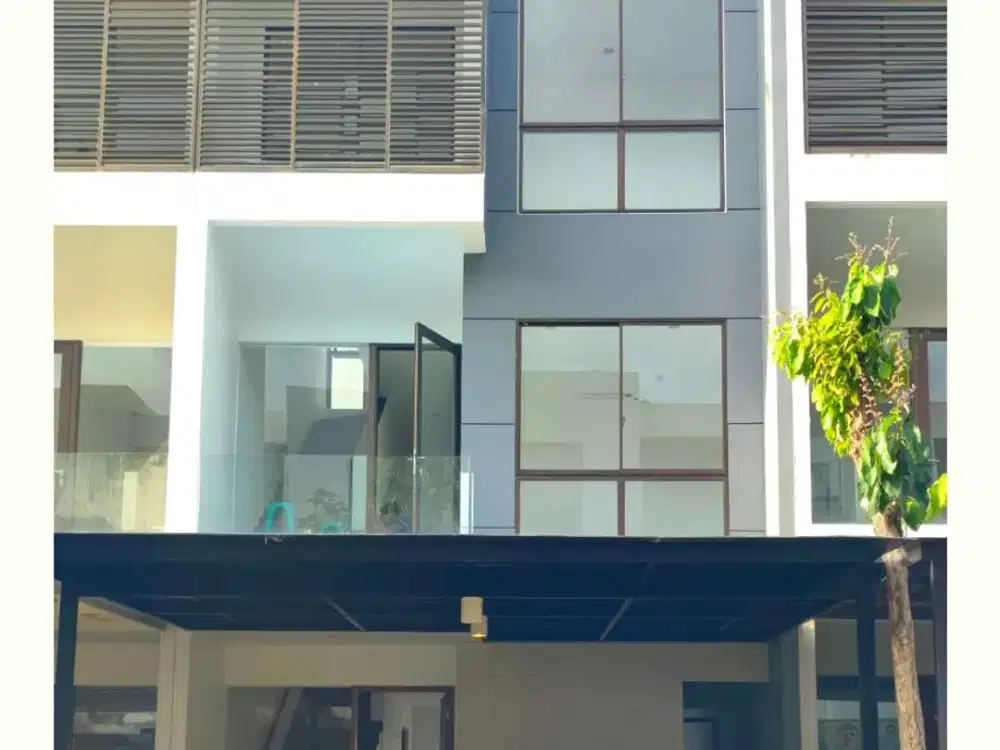 RUMAH KONSEP TOWNHOUSE GRAHA NATURA CLUSTER GARDENVILLE SURABAYA
