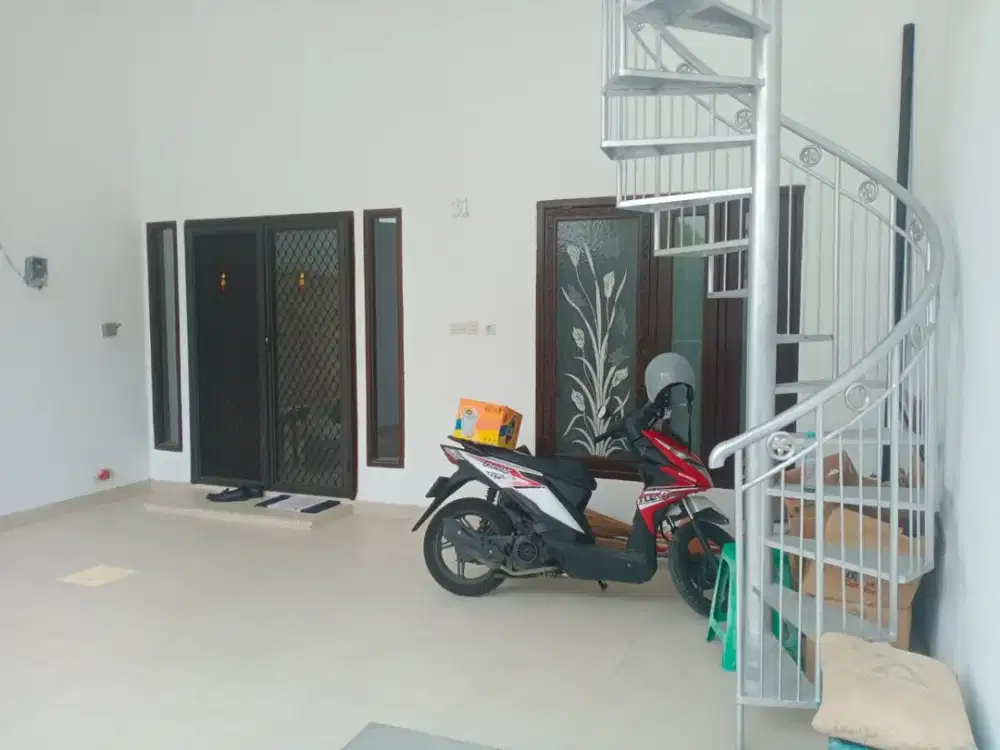 DISEWAKAN RUMAH BANGUNAN BARU SIAP HUNI DI NGAGEL WASANA, GUBENG, BARATAJAYA, SURABAYA, JATIM.