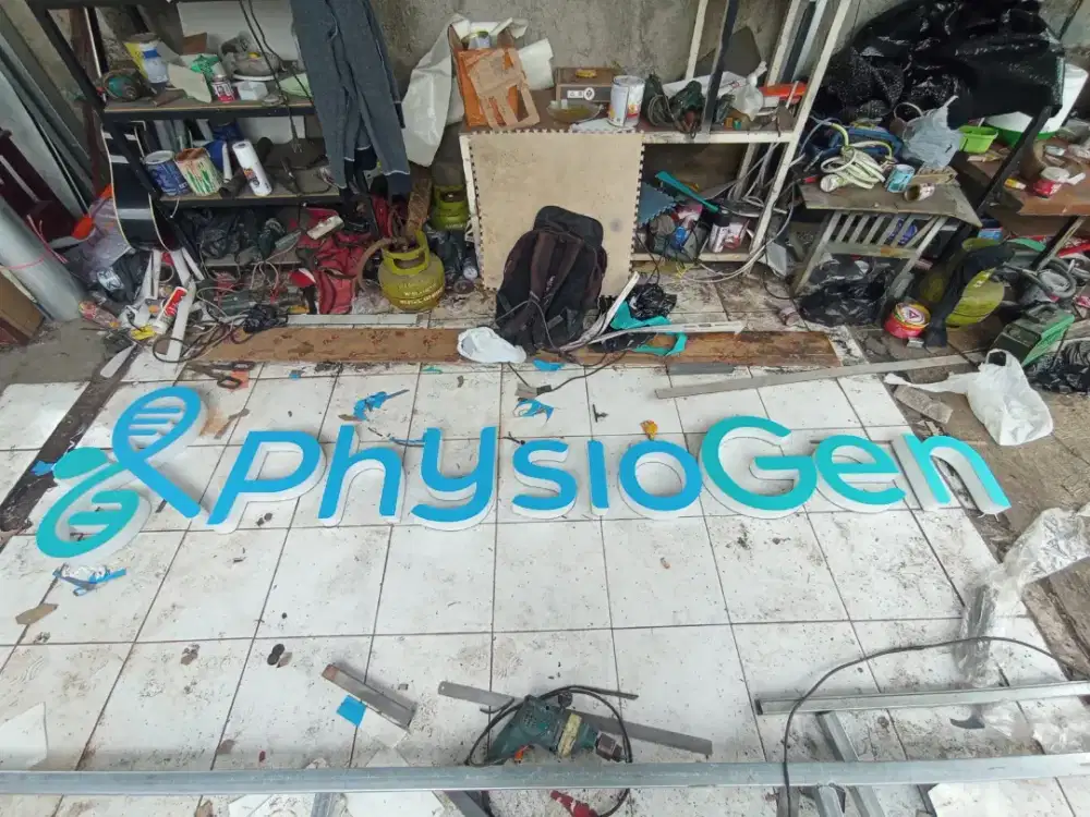 Huruf Timbul Akrilik Bandung