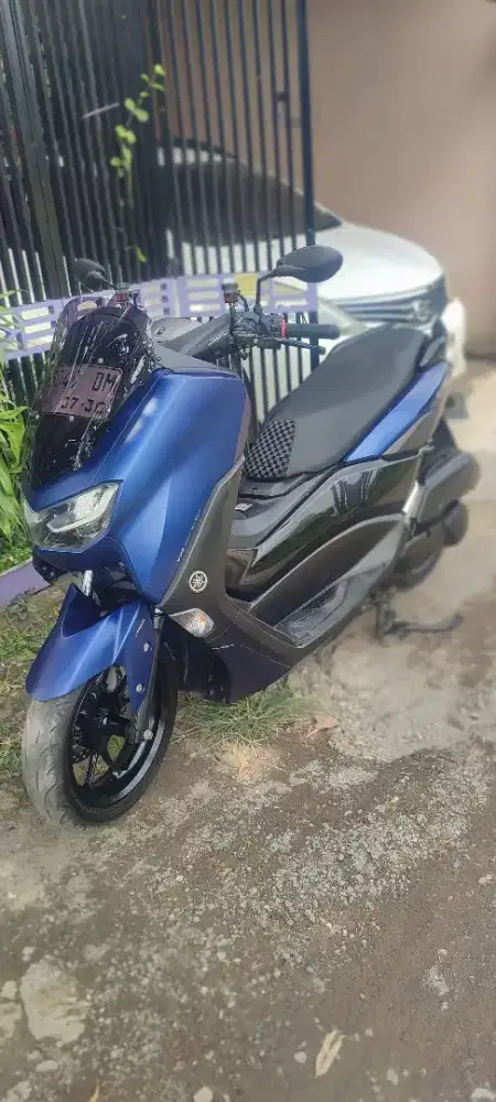 Nmax new ABS keyless Murah di bwh pasaran mulus glowing