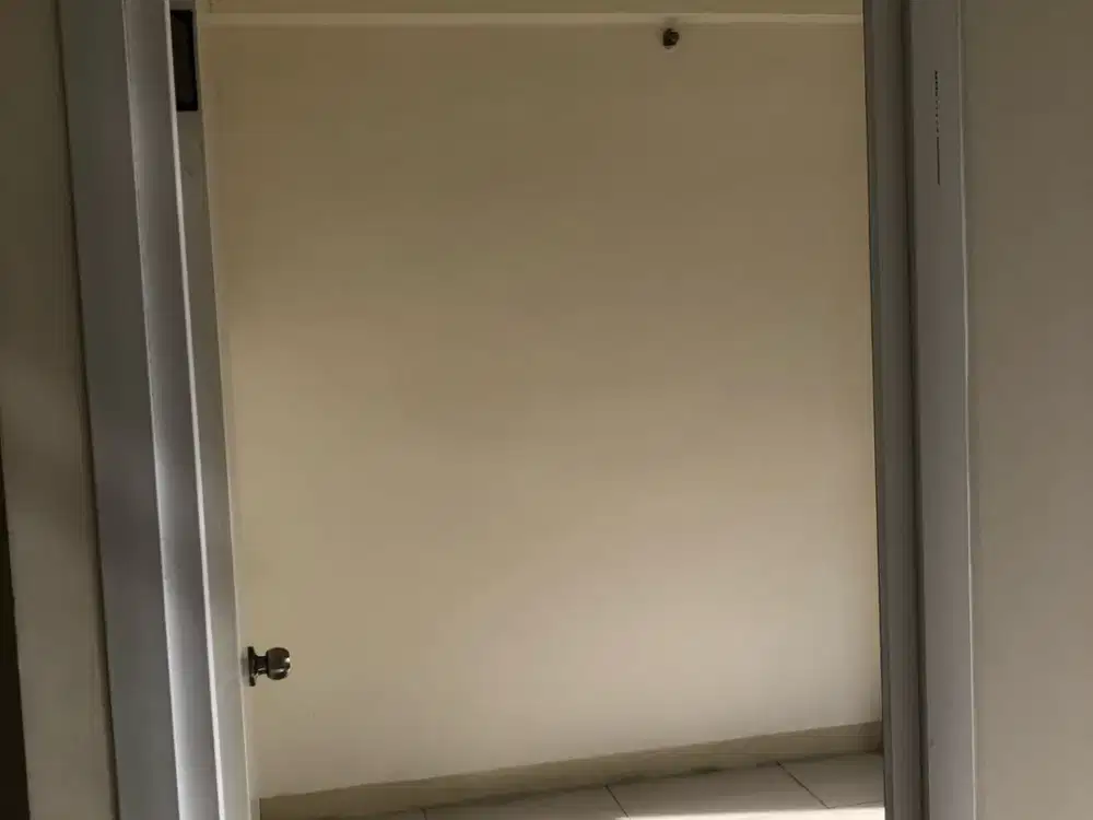 APARTEMENT 2 ROOM UNFURNISH KOSONGAN GREEN PRAMUKA CITY VEND NERINE MALL PLUS BALIK NAMA JAKPUS