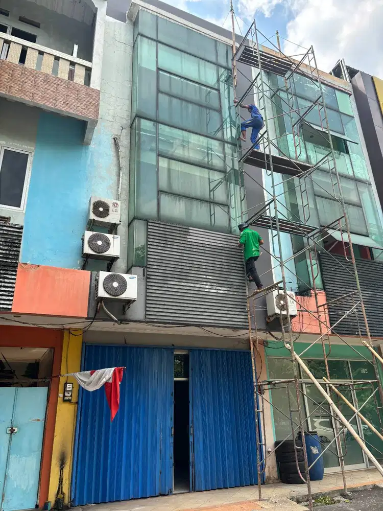 Disewakan Ruko 4 Lantai di Jatinegara Jakarta Timur
