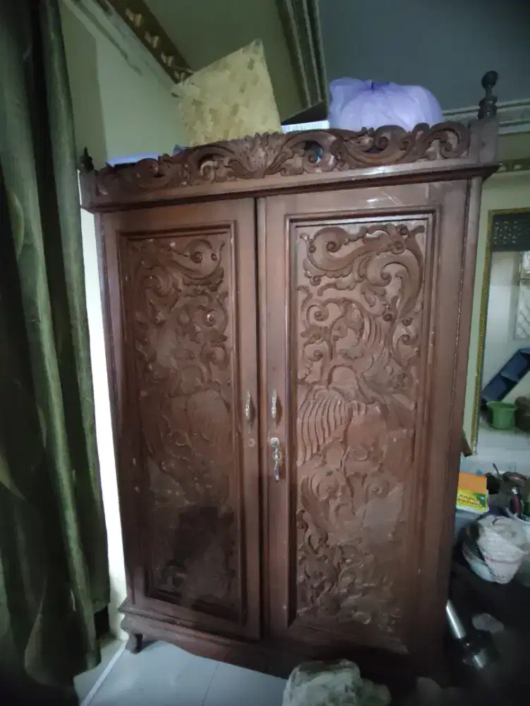 LEMARI SECOND JATI FULL UKIR JEPARA JATI ASLI ANTIK KLASIK VINTAGE