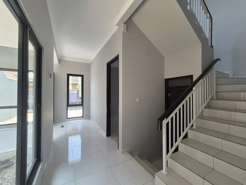 Masih Gress! Rumah Nyaman Siap Huni Berlokasi Ditengah Kota, kembar Timur, Bandung