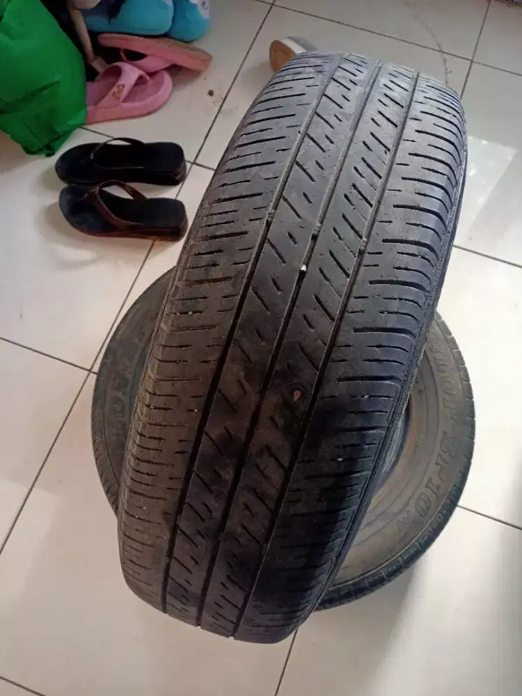 Ban bekas mobil Avanza dari baru beli